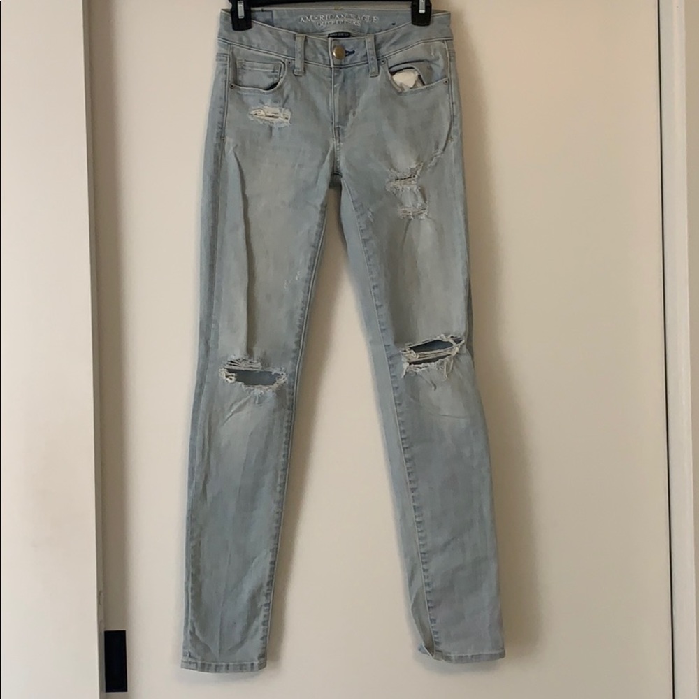 American Eagle Light Washed Skinny Jeans